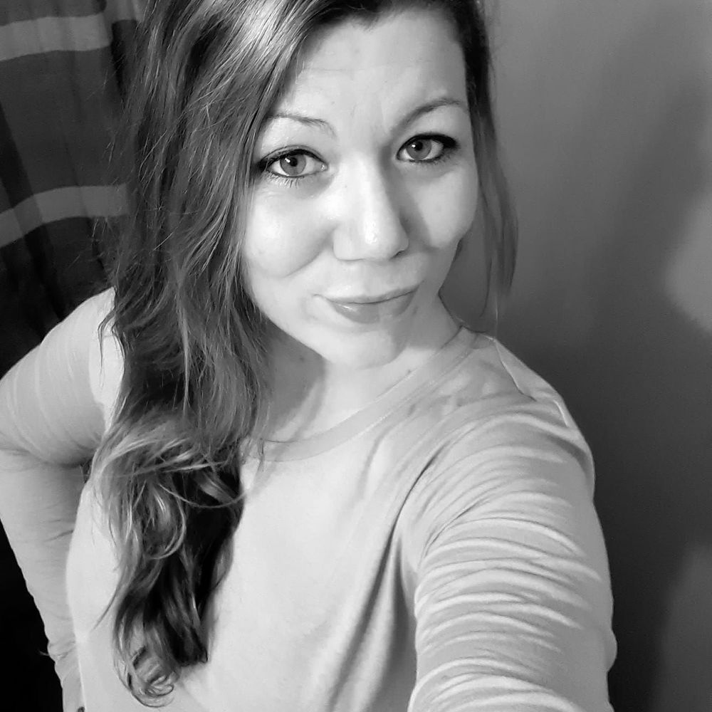 Meet your Posher, Courtnee